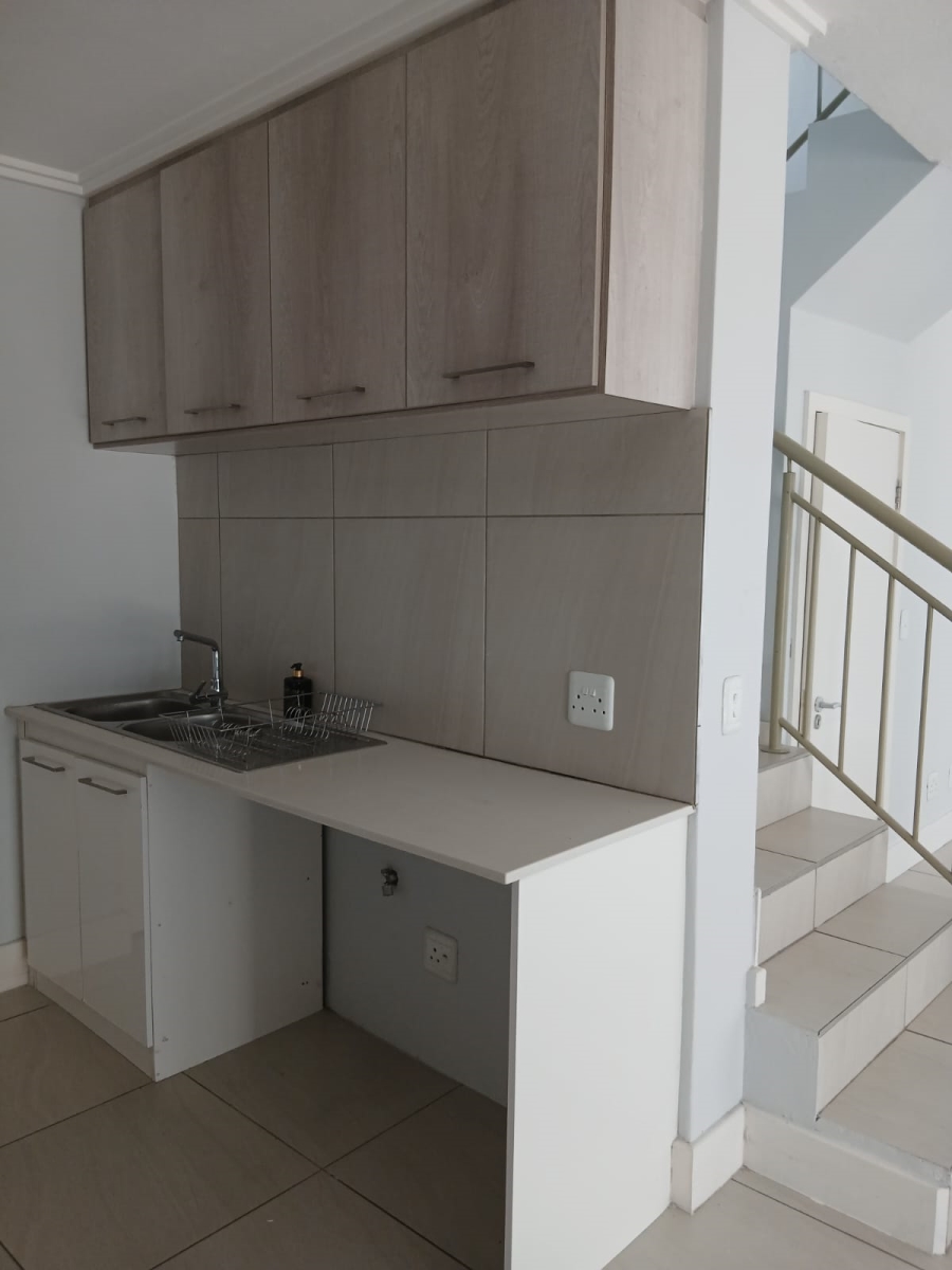 To Let 3 Bedroom Property for Rent in Bryanston Gauteng