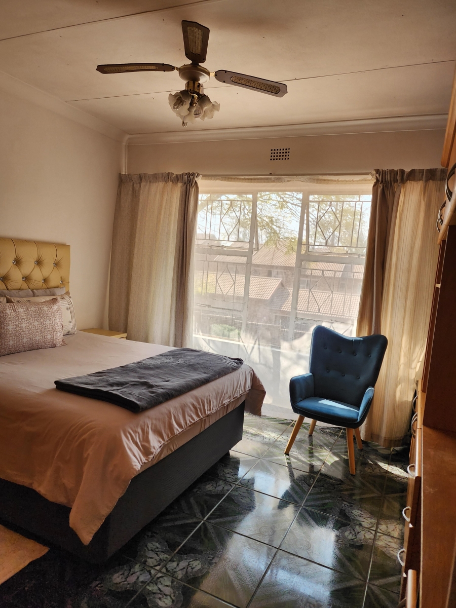 2 Bedroom Property for Sale in Buccleuch Gauteng