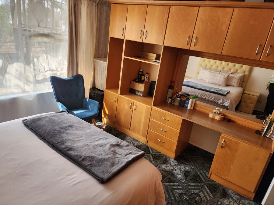 2 Bedroom Property for Sale in Buccleuch Gauteng