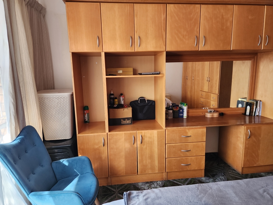 2 Bedroom Property for Sale in Buccleuch Gauteng