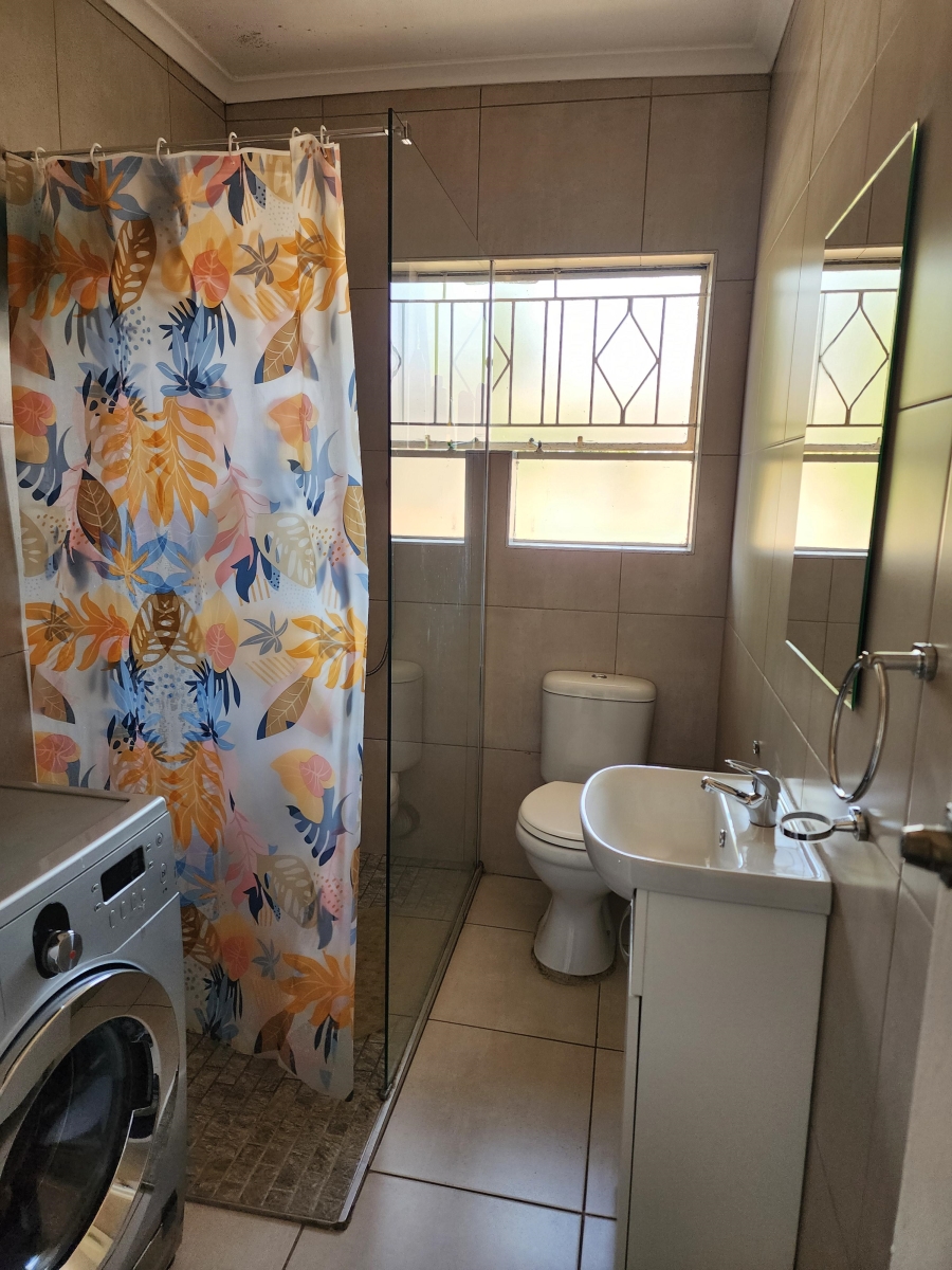 2 Bedroom Property for Sale in Buccleuch Gauteng