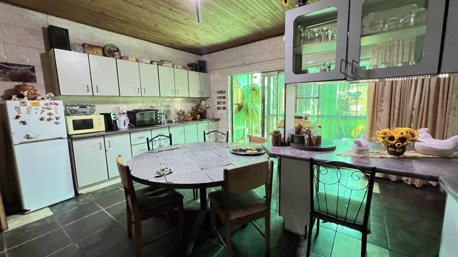 5 Bedroom Property for Sale in Pelzvale A H Gauteng
