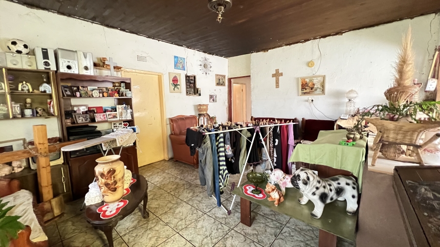 5 Bedroom Property for Sale in Pelzvale A H Gauteng