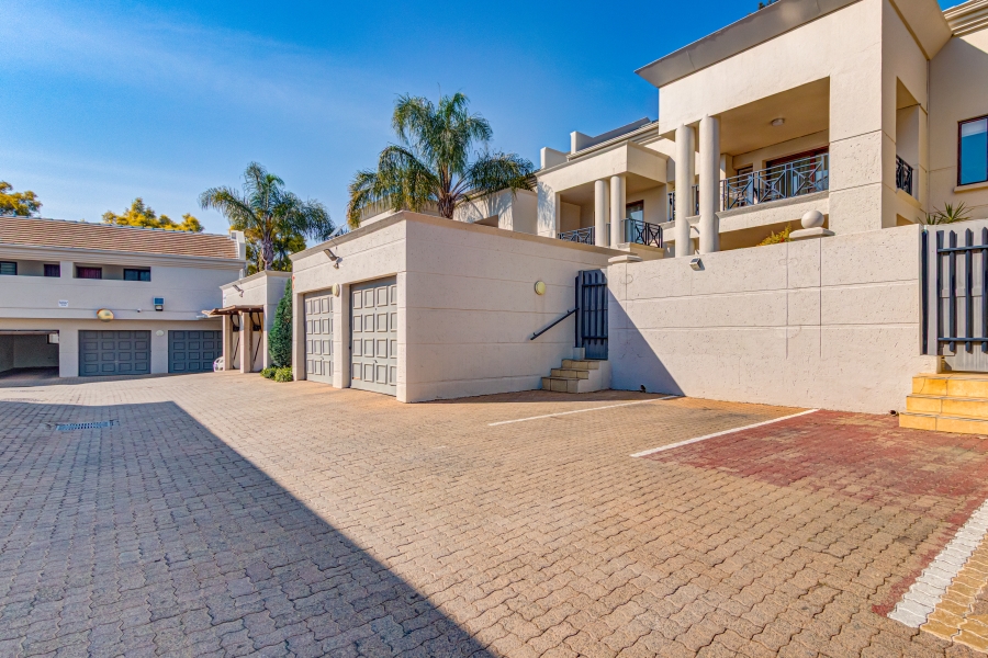 1 Bedroom Property for Sale in Morningside Gauteng
