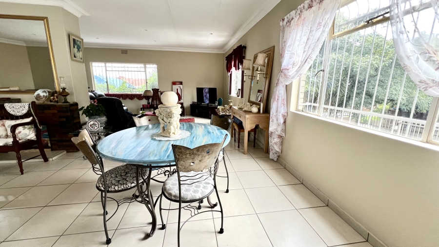 4 Bedroom Property for Sale in Greenhills Gauteng