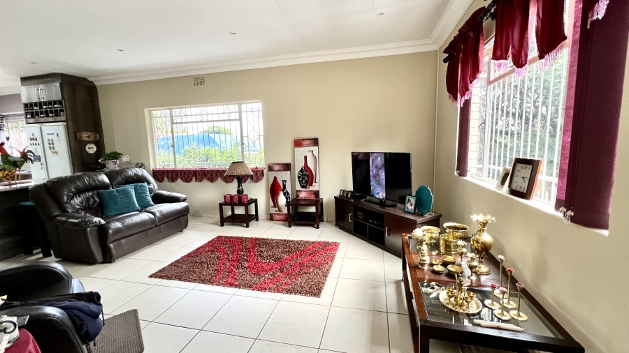 4 Bedroom Property for Sale in Greenhills Gauteng