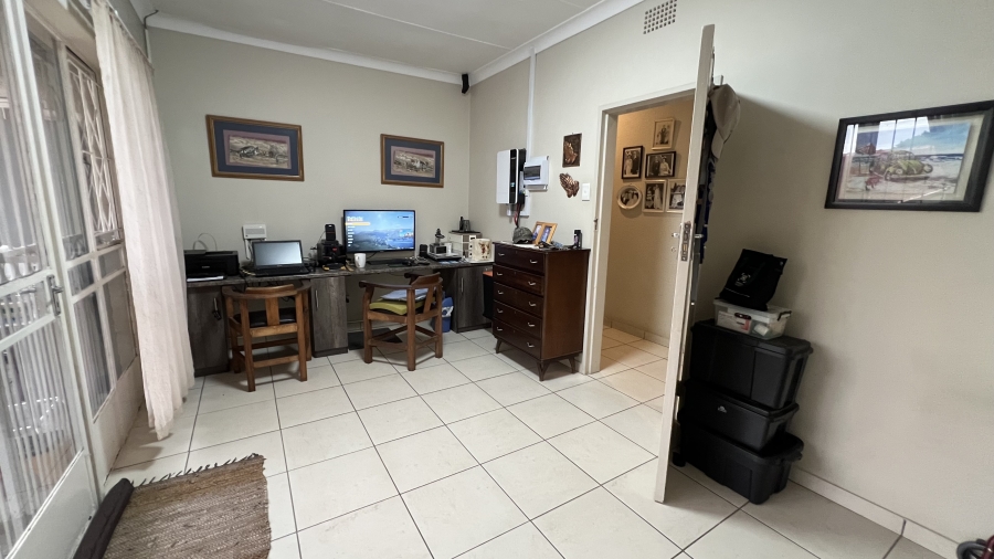4 Bedroom Property for Sale in Greenhills Gauteng