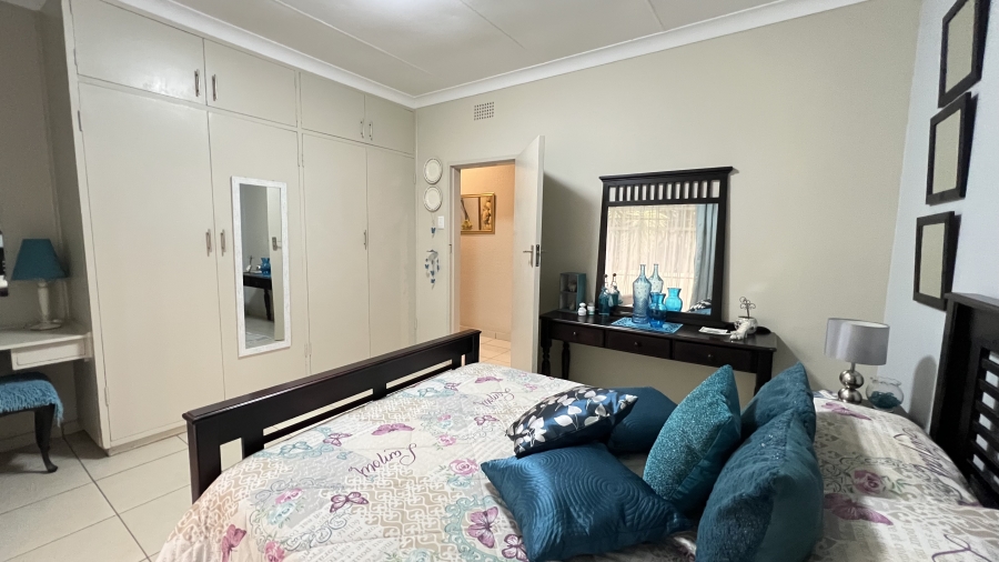 4 Bedroom Property for Sale in Greenhills Gauteng
