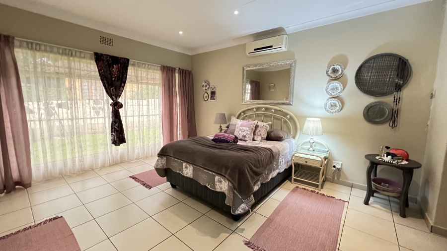 4 Bedroom Property for Sale in Greenhills Gauteng