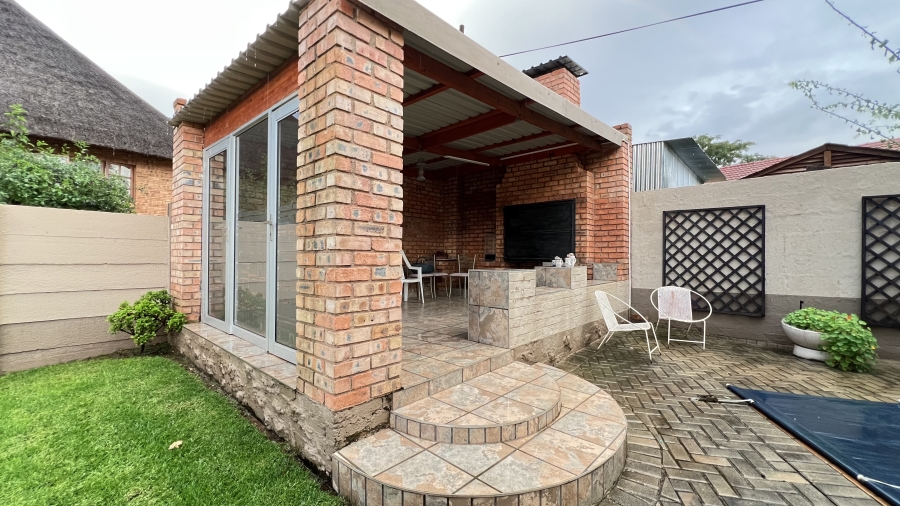 4 Bedroom Property for Sale in Greenhills Gauteng