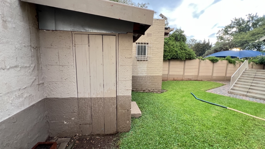 4 Bedroom Property for Sale in Greenhills Gauteng