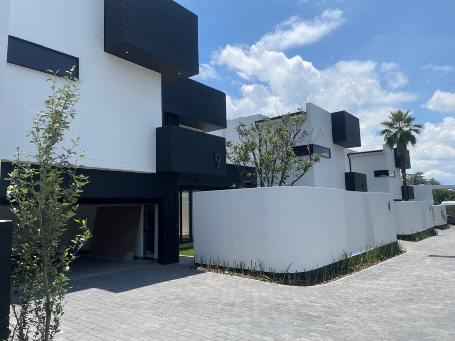 4 Bedroom Property for Sale in Bryanston Gauteng