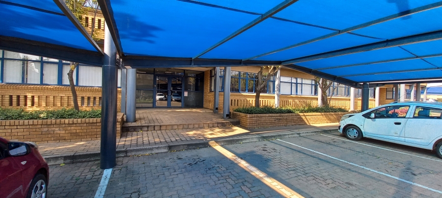 To Let commercial Property for Rent in Jet Park Gauteng