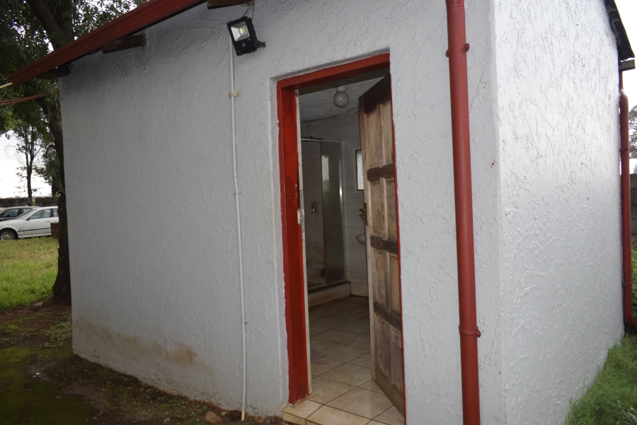 2 Bedroom Property for Sale in Mapleton A H Gauteng