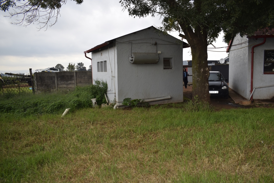 2 Bedroom Property for Sale in Mapleton A H Gauteng