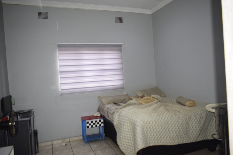 2 Bedroom Property for Sale in Mapleton A H Gauteng