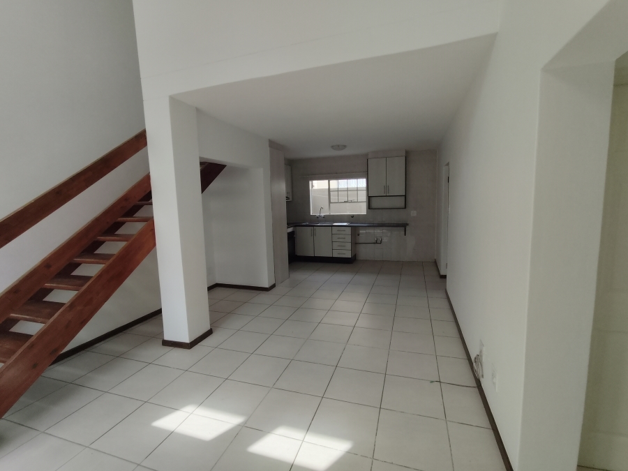 To Let 2 Bedroom Property for Rent in Bedford Gardens Gauteng