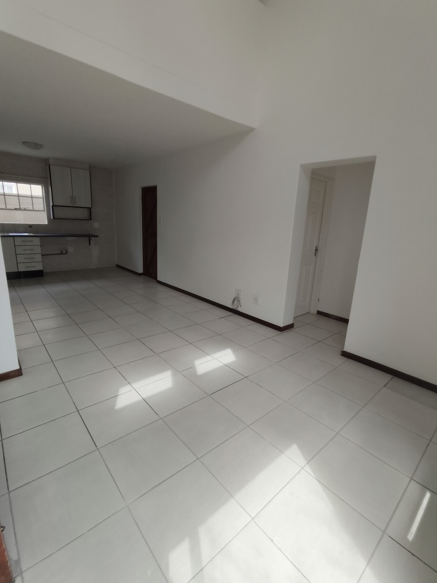 To Let 2 Bedroom Property for Rent in Bedford Gardens Gauteng