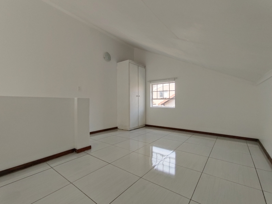 To Let 2 Bedroom Property for Rent in Bedford Gardens Gauteng
