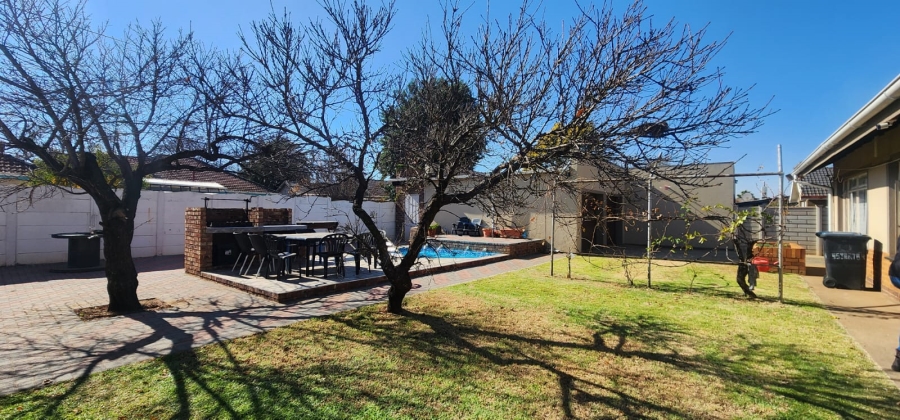 4 Bedroom Property for Sale in Vanderbijlpark SW 1 Gauteng