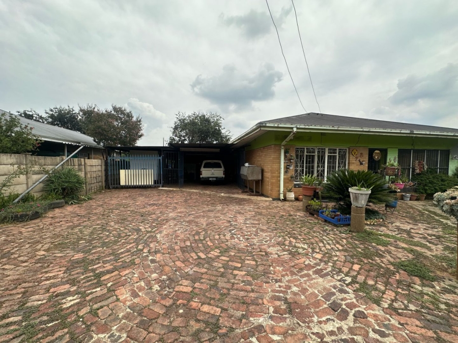3 Bedroom Property for Sale in Three Rivers Gauteng