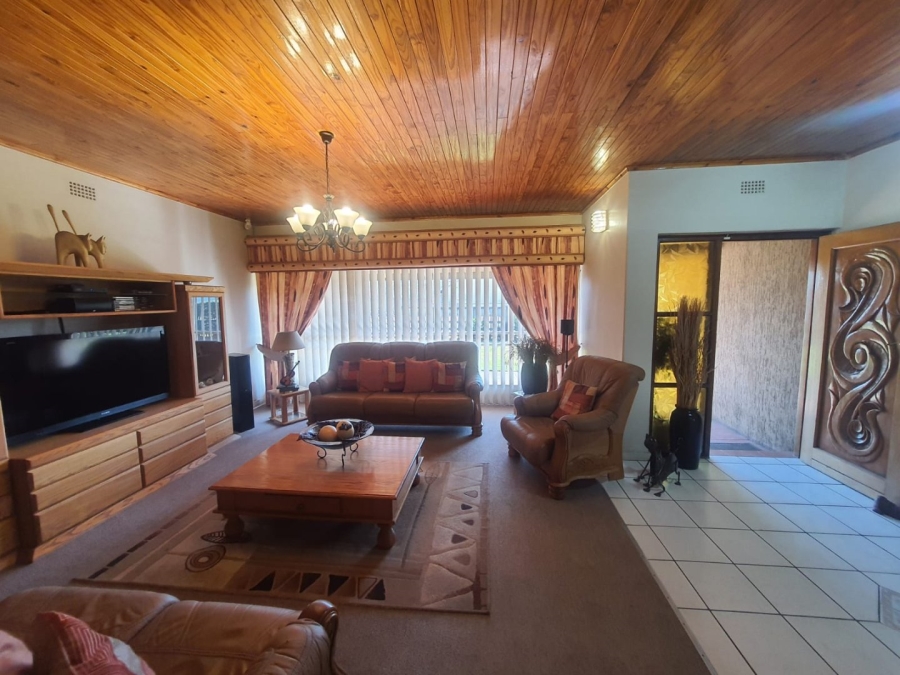 3 Bedroom Property for Sale in Vanderbijlpark SW 1 Gauteng