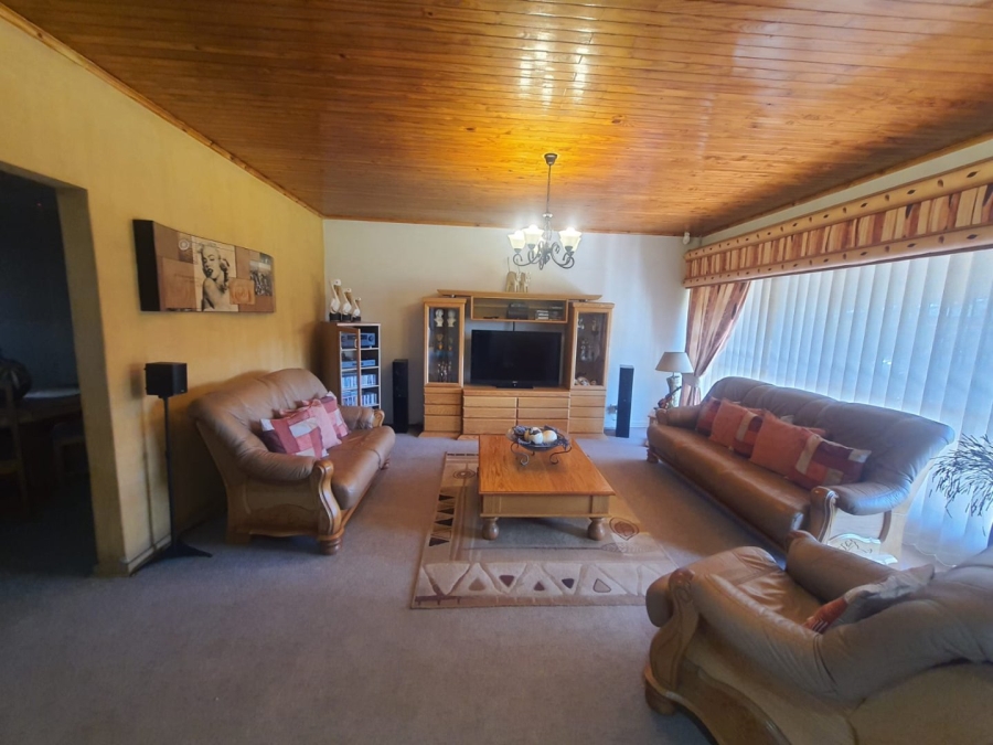 3 Bedroom Property for Sale in Vanderbijlpark SW 1 Gauteng