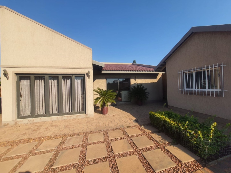 3 Bedroom Property for Sale in Vanderbijlpark SW 1 Gauteng