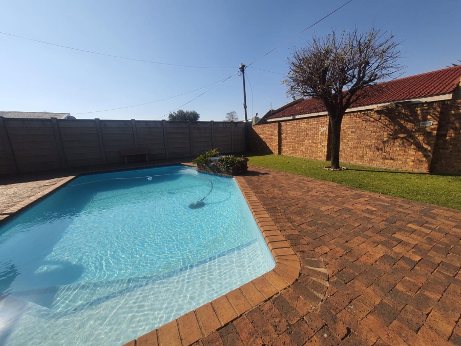 3 Bedroom Property for Sale in Vanderbijlpark SW 1 Gauteng