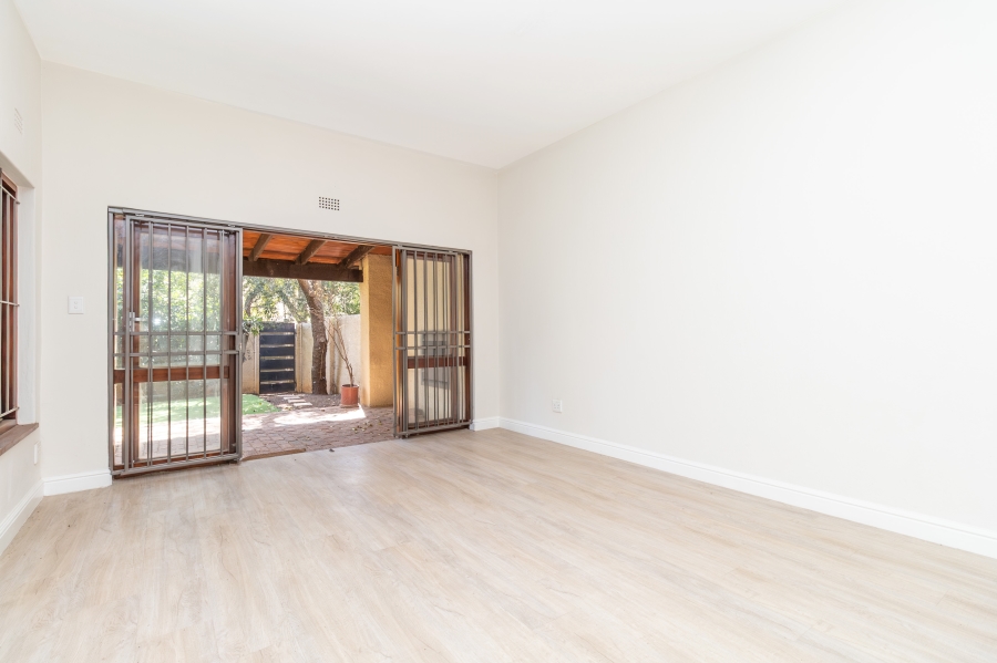 To Let 3 Bedroom Property for Rent in Sandown Gauteng