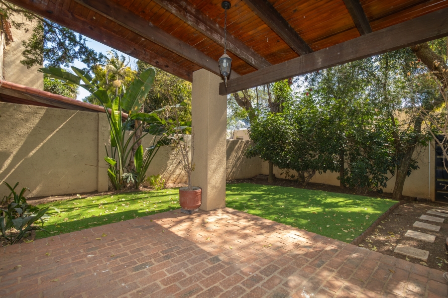 To Let 3 Bedroom Property for Rent in Sandown Gauteng