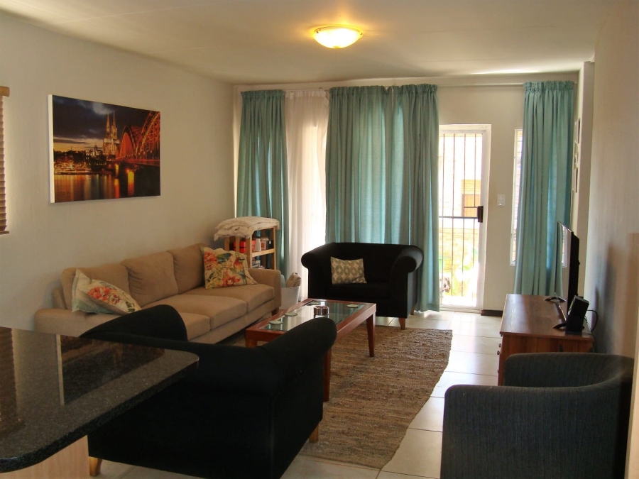 To Let 3 Bedroom Property for Rent in Willowbrook Gauteng