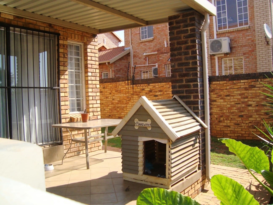 To Let 3 Bedroom Property for Rent in Willowbrook Gauteng