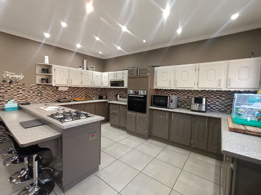 3 Bedroom Property for Sale in Vanderbijlpark SW 1 Gauteng