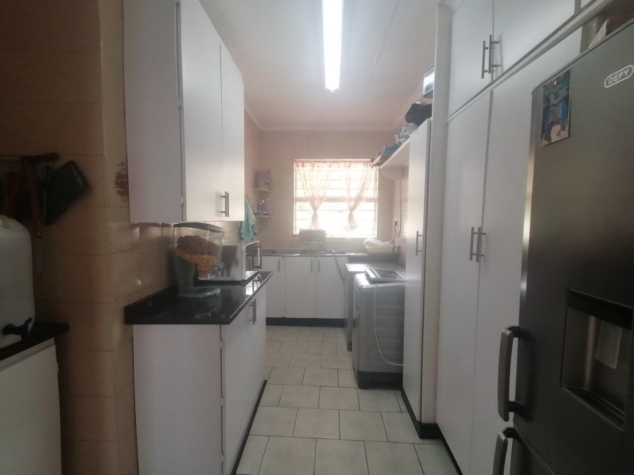 3 Bedroom Property for Sale in Silverfields Gauteng