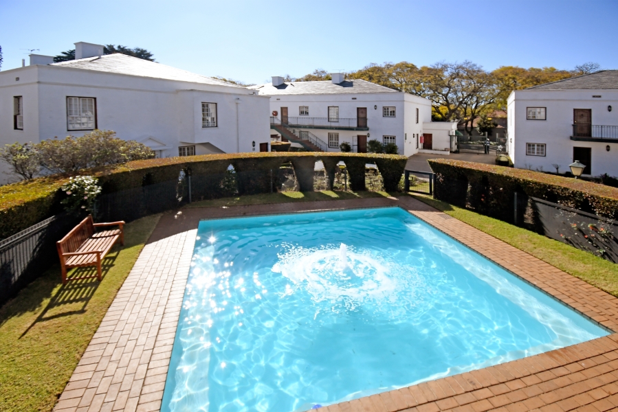 2 Bedroom Property for Sale in Saxonwold Gauteng