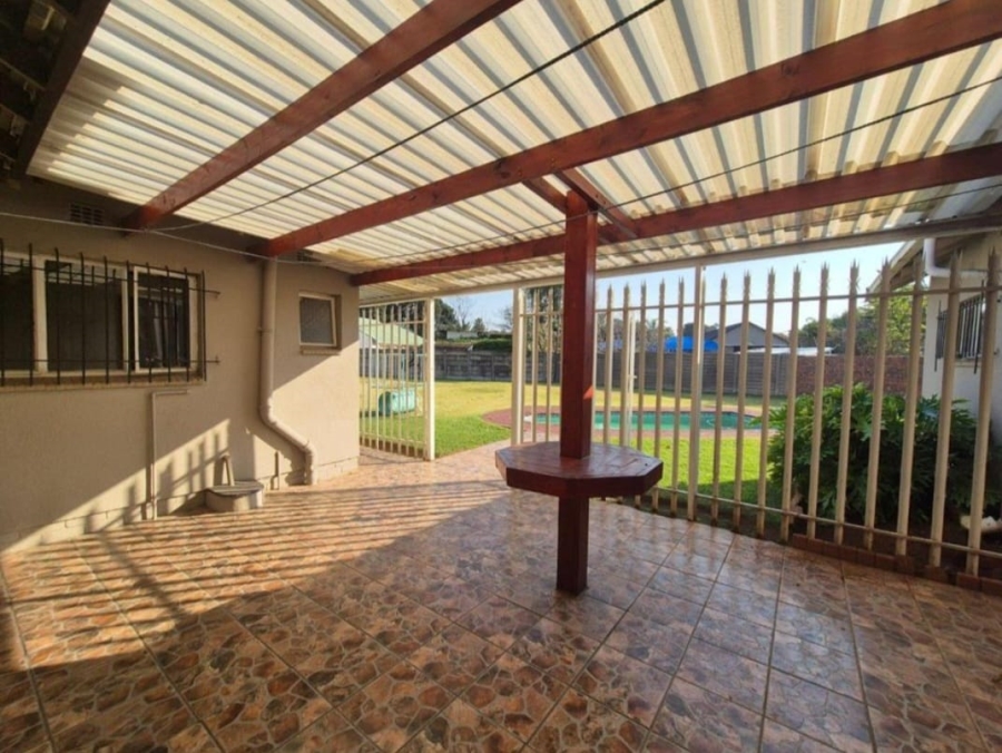 4 Bedroom Property for Sale in Dal Fouche Gauteng