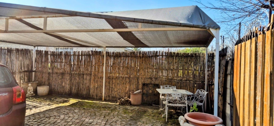To Let 3 Bedroom Property for Rent in Airfield Gauteng