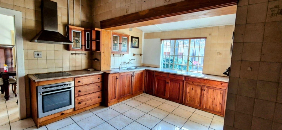 To Let 3 Bedroom Property for Rent in Airfield Gauteng