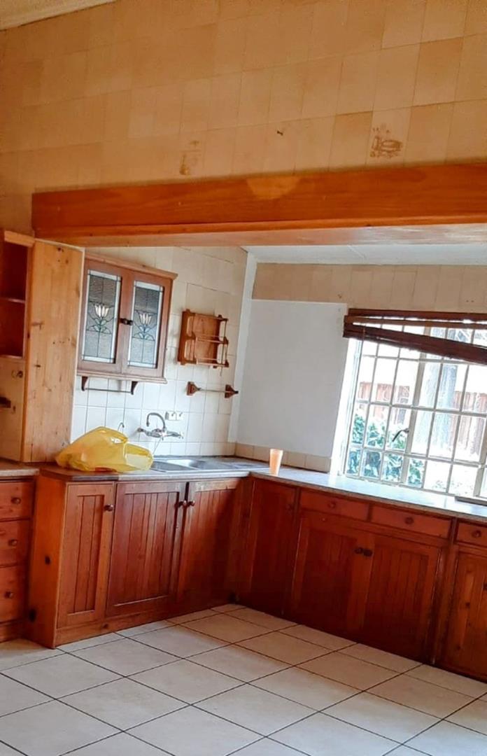 To Let 3 Bedroom Property for Rent in Airfield Gauteng