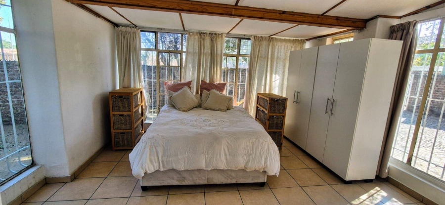 To Let 3 Bedroom Property for Rent in Airfield Gauteng