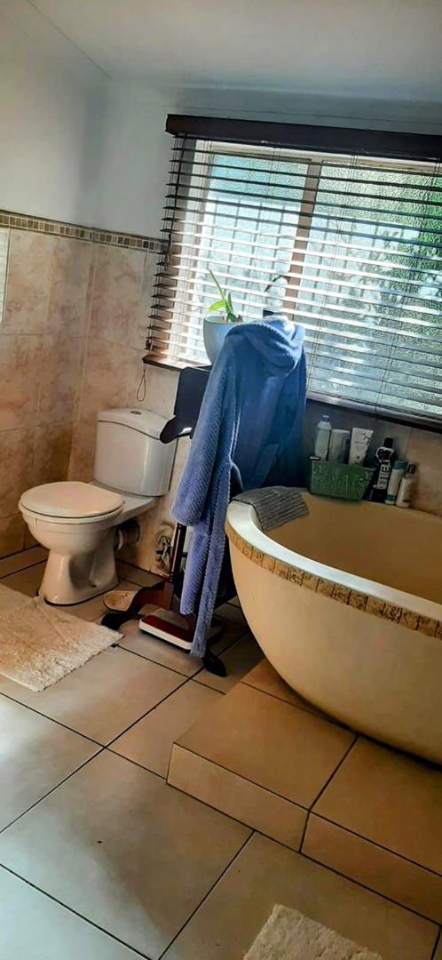To Let 3 Bedroom Property for Rent in Airfield Gauteng