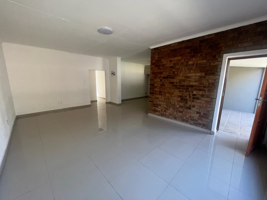 To Let 2 Bedroom Property for Rent in Edenvale Central Gauteng