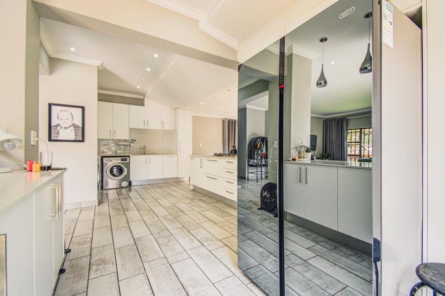 4 Bedroom Property for Sale in Northmead Gauteng