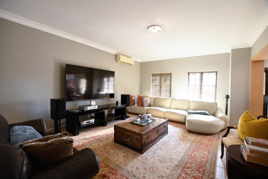 4 Bedroom Property for Sale in Kameeldrift East Gauteng