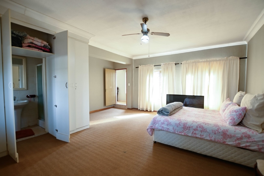 4 Bedroom Property for Sale in Kameeldrift East Gauteng