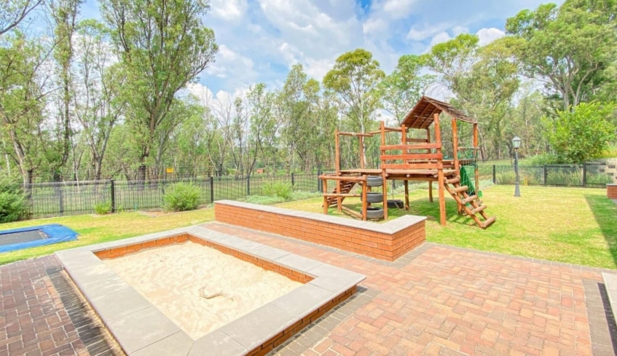 2 Bedroom Property for Sale in Modderfontein Gauteng