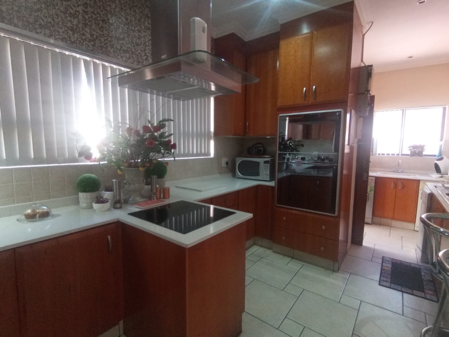 To Let 3 Bedroom Property for Rent in Three Rivers Proper Gauteng
