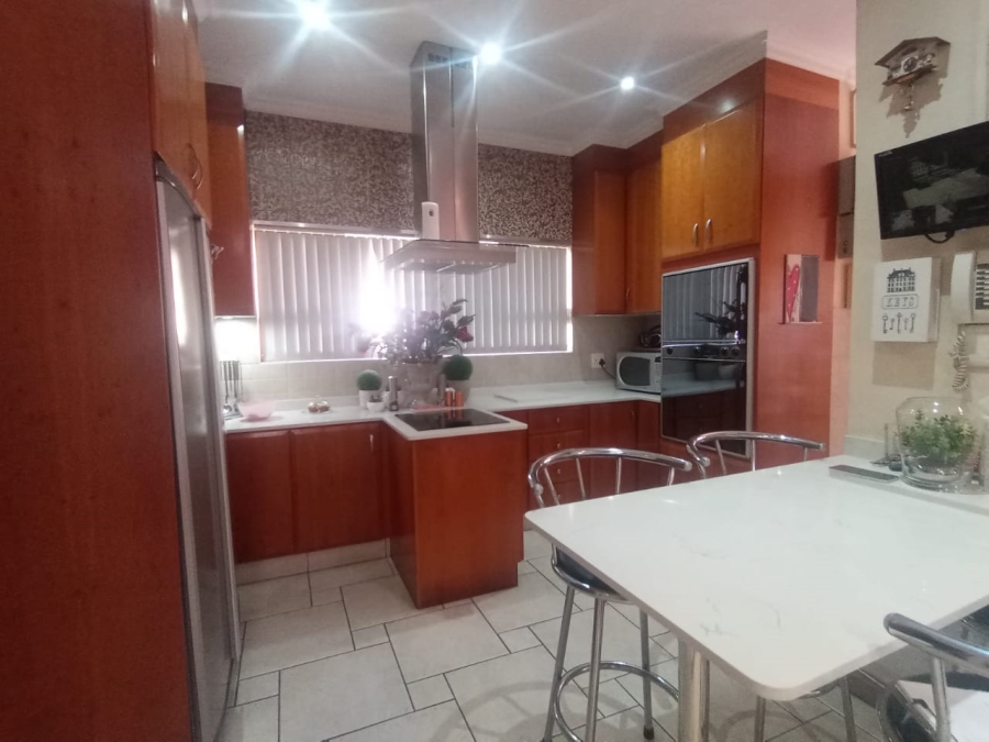 To Let 3 Bedroom Property for Rent in Three Rivers Proper Gauteng