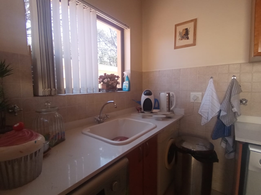 To Let 3 Bedroom Property for Rent in Three Rivers Proper Gauteng